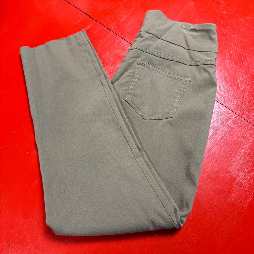 RUBY RD KHAKI PULL ON CROPPED PANTS